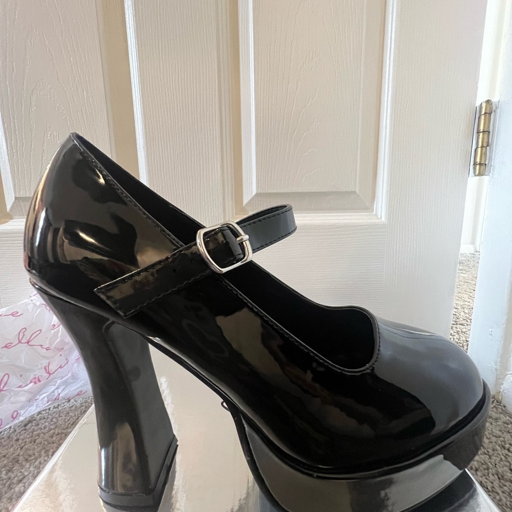 5” Chunky Heel Mary Jane-Brand New